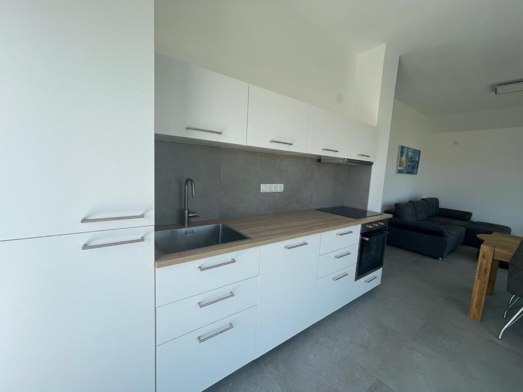 Velebit View Apartment Vir Exterior photo